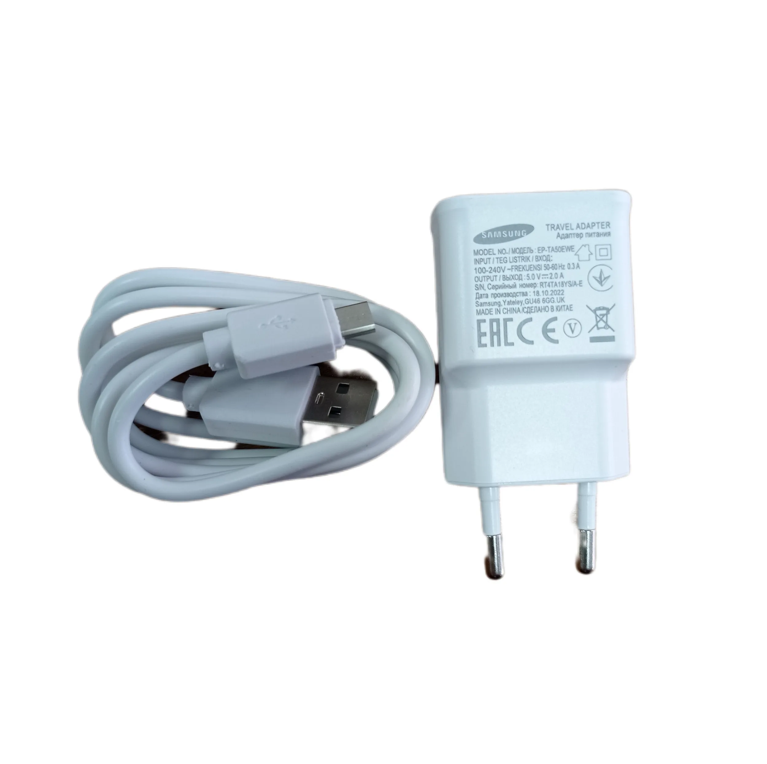 شارژر دیواری 5 وات مدل EP-TA50EWE به همراه کابل تبدیل MicroUSB