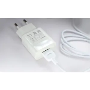 شارژر دیواری مدل HW-050200E01 به همراه کابل تبدیل microUSB