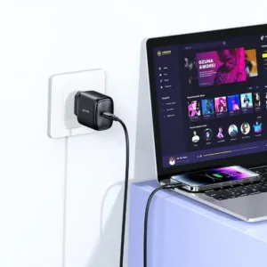 شارژر دیواری ۲۰ وات پرودو مدل PD-20WEUCC-BK به همراه کابل تبدیل USB-C