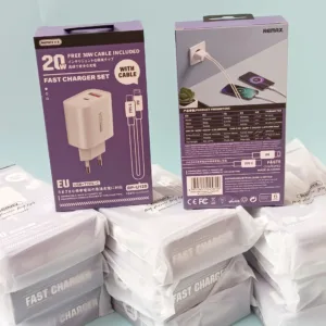 شارژر دیواری 20 وات ریمکس مدل RP-U120 EU به همراه کابل لایتنینگ