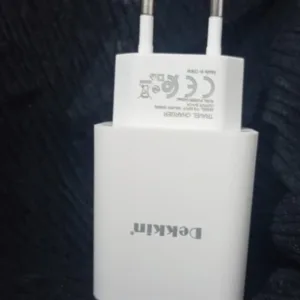 شارژر دیواری 5 وات دکین مدل 774