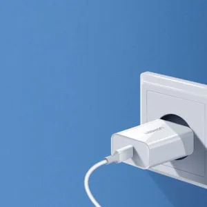 شارژر دیواری 20 وات یوگرین مدل 60450