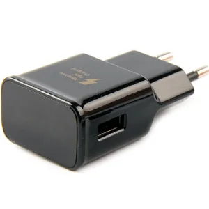 شارژر دیواری مدل Travel Adapter Fast Charge 15W به همراه کابل تبدیل USB-C