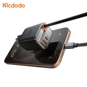 شارژر دیواری 40 وات مک دودو مدل CH-4280 به همراه کابل متصل به بدنه USB-C