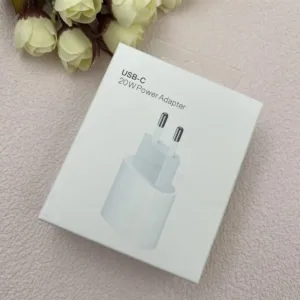 شارژر دیواری ۲۰ وات مدل USB-C به همراه کابل لایتنینگ
