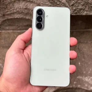 گوشی موبایل سامسونگ مدل Galaxy A56 دو سیم کارت ظرفیت 256 گیگابایت و رم 12 گیگابایت - ویتنام