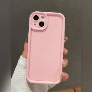 کاور موکولو مدل Silicone Puffer Strap مناسب برای گوشی موبایل اپل iPhone 13 به همراه بندآویز