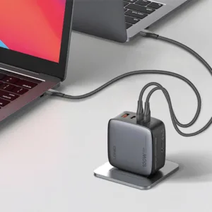 شارژر دیواری ۱۰۰ وات ۴ پورت الدینیو مدل Q408 به همراه کابل USB-C