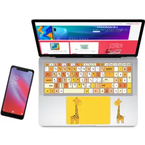استیکر لپ تاپ راتیانا مدل زرافه کوچولو 01 مناسب برای لپ تاپ 15 تا 17 اینچ به همراه برچسب حروف فارسی کیبورد
