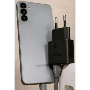 شارژر دیواری 25 وات معلم نوین مدل Galaxy A26 به همراه کابل USB-C